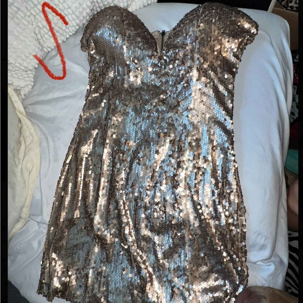 sparkly dress !